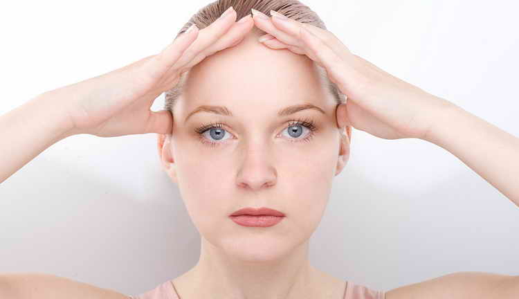 как разгладить морщины на лбу массажем